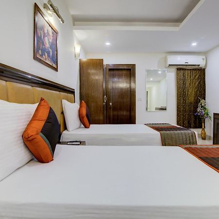 Airport La Sapphire Hotel & Restaurant New Delhi Eksteriør bilde
