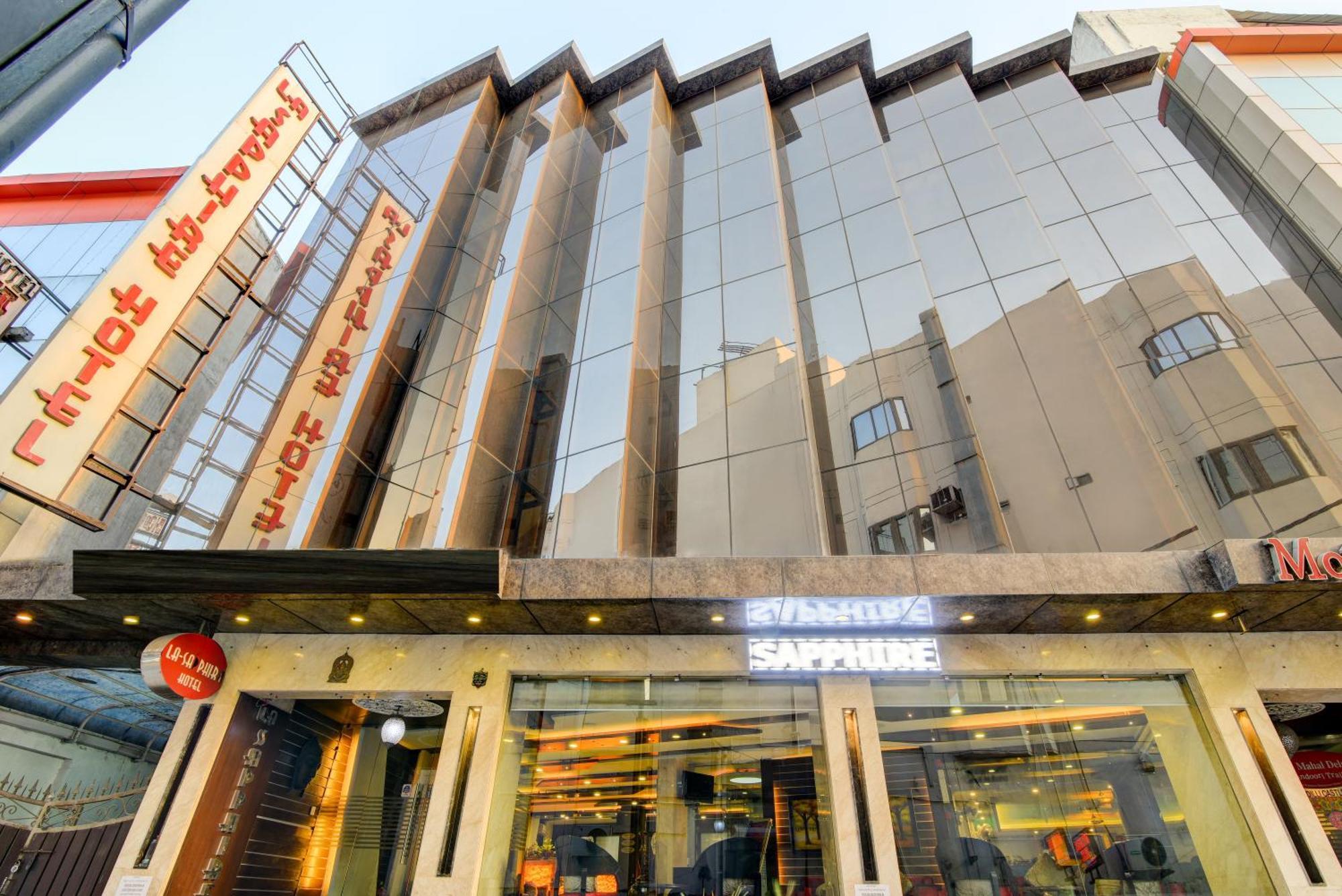 Airport La Sapphire Hotel & Restaurant New Delhi Eksteriør bilde
