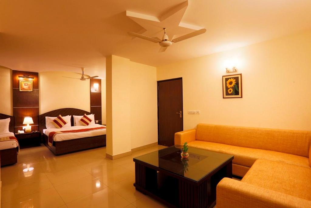 Airport La Sapphire Hotel & Restaurant New Delhi Eksteriør bilde