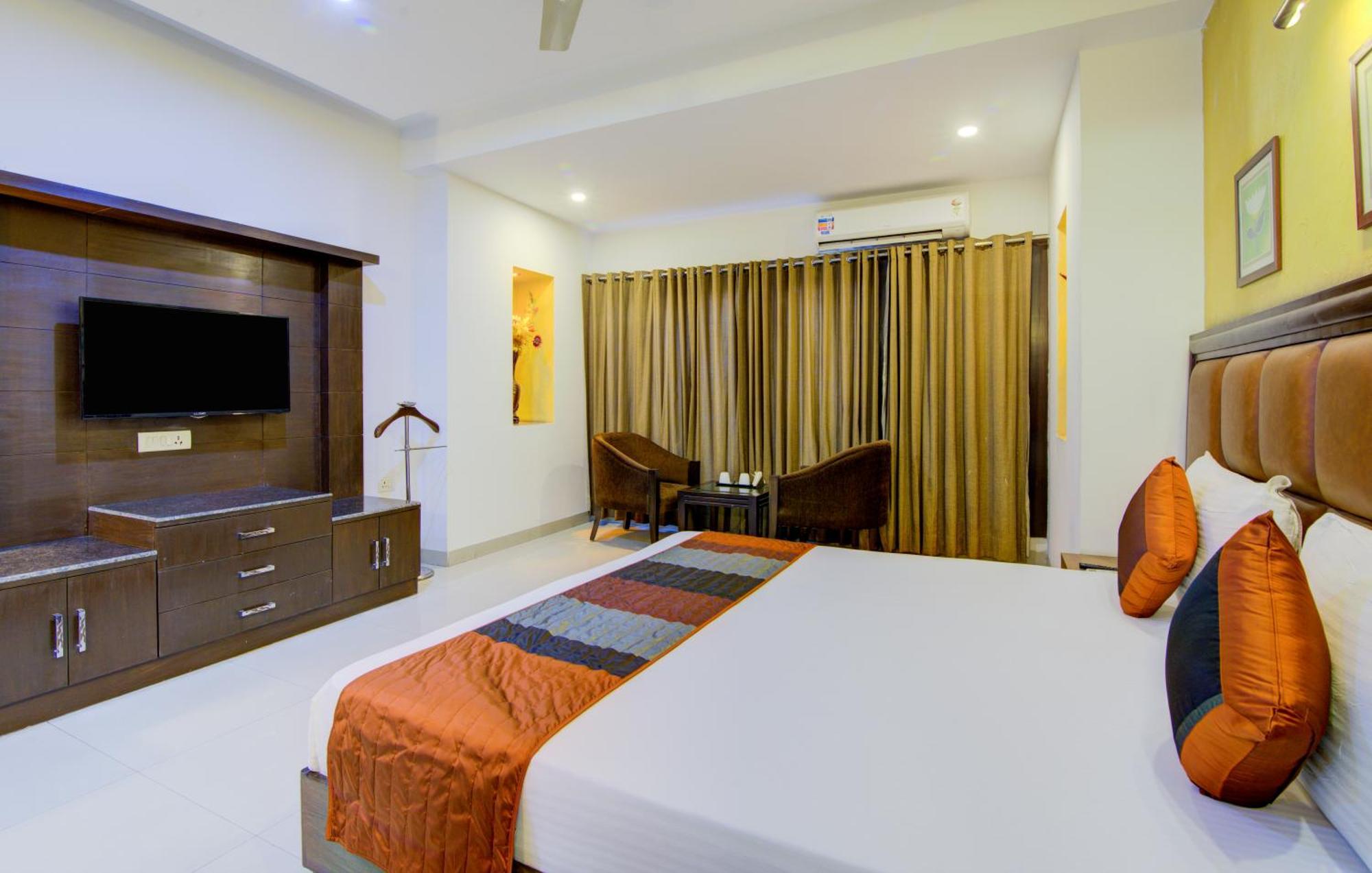 Airport La Sapphire Hotel & Restaurant New Delhi Eksteriør bilde